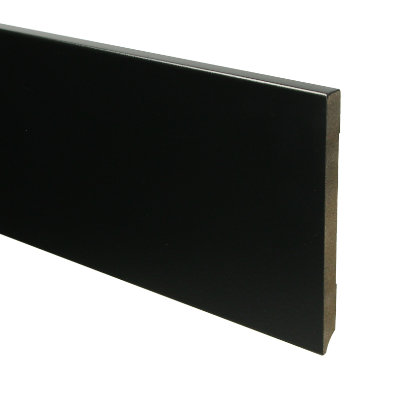 MDF Moderne plint 150 mm hoog x 12 mm dik RAL 9005